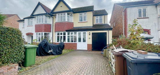 4 bedroom semi-detached house for sale