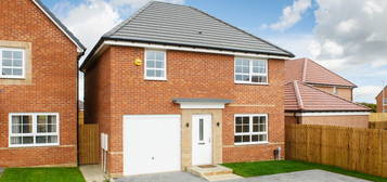 4 bed detached house for sale