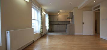 2 bed flat to rent