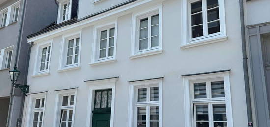 Schöne  2,5 - Zimmerwohnung im beliebten Luisenviertel in Elberfeld