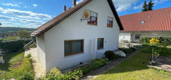 Freistehendes Zweifamilienhaus in Kleinblittersdorf​