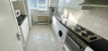 3 bed flat to rent