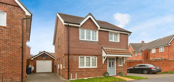 3 bedroom detached house