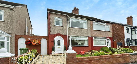 3 bed semi-detached house for sale