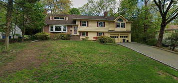 48 Kathleen Ct, Wayne, NJ 07470