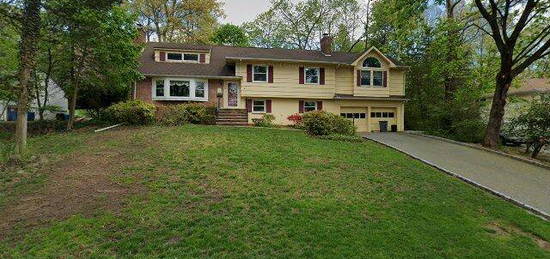 48 Kathleen Ct, Wayne, NJ 07470