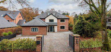 6 bedroom detached house for sale