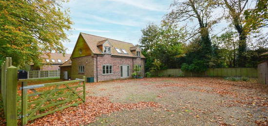 3 bedroom detached house