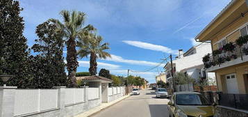 Casa en avenida Mas Flassià en Vidreres