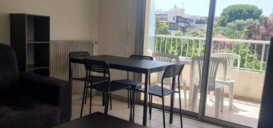 Location appartement 1 pièce 26 m²