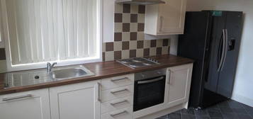 Terraced house to rent in Burton Road, West Didsbury, Didsbury, Manchester M20