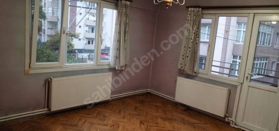 Sahibinden Şehir merkezinde(Yenicami)Aileye kiralık 2+1 daire