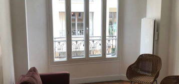 Clichy plein centre, 2-pièces 32m2 meublé, TBE