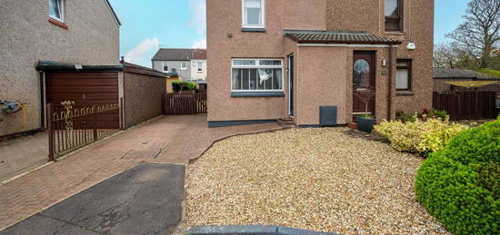 2 bed semi-detached house for sale