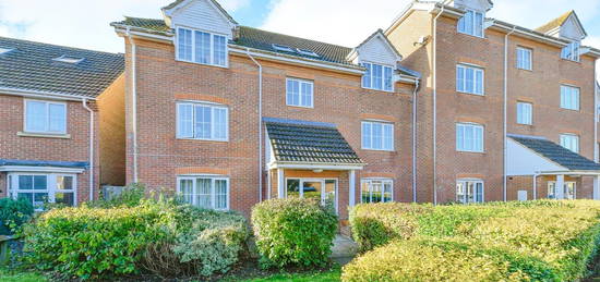 Flat for sale in Cornflower Way, Hatfield, Hertfordshire AL10