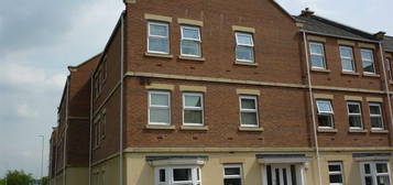 Flat to rent in Whitehall Drive, Wortley, Leeds LS12