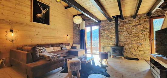 Chalet de standing 4 faces au pied des pistes de la station de ski du Cambre d’Aze / 4 chambres 12 couchages