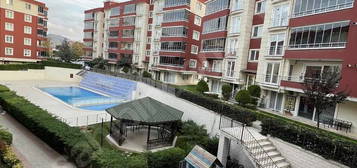 Burgazpark-1 Sitesi Peyzajlı, havuzlu,mülkiyetli 3+1 daire