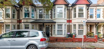 3 bed terraced house for sale