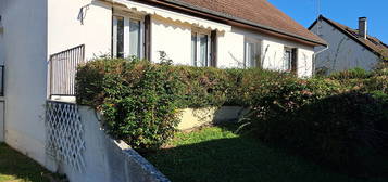 CHENY - pavillon sur sous-sol sur 646m2 de terrain clos