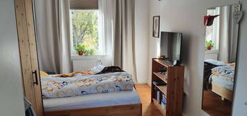 Attraktive 4-Zimmer-Wohnung mit Garten und Terrasse in Hillerse