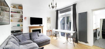 Flat for sale in Warwick Way, Pimlico, London SW1V