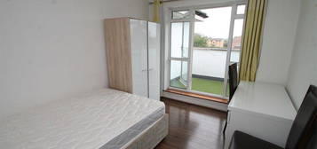 2 bed flat to rent