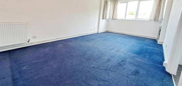 2 bed flat to rent