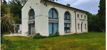 Casa o villa all'asta in via Marzagaia da Lavagno, 1