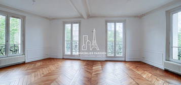 EXCLUSIVITE -  MAGNIFIQUE 4/5 PIECES 84 M² AVEC BALCON ET V