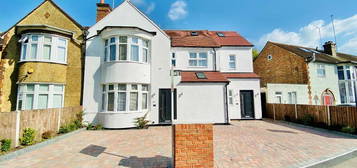 4 bedroom terraced house