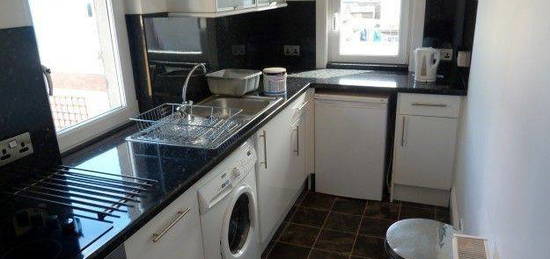 2 bed flat to rent