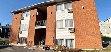 1 bed, 1.0 bath, $915, 207 Luddington St APT 3, Syracuse, NY 13206