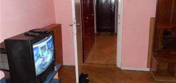 Vand apartament 3 camere Complex Studentesc etaj 5