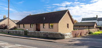 3 bed detached bungalow for sale