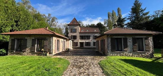 Maison à vendre 12 pièces Proche de LA FERTE SOUS JOUARRE (77)