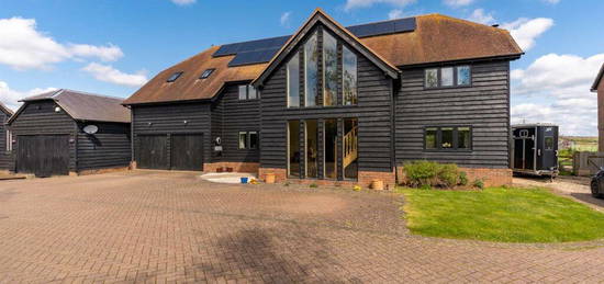 6 bedroom detached house for sale