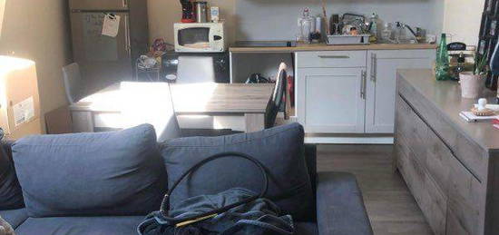 APPARTEMENT T2 _ 34 m² _ 460  HC