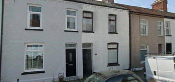 2 bed terraced house to rent