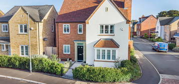 Detached house for sale in Crest Drive, Fenstanton PE28