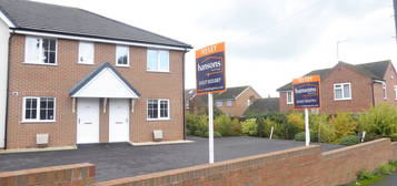 Town house to rent in Broad Street, Bromsgrove B61