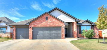 3621 Northover Ridge Dr, Yukon, OK 73099