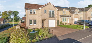 4 bed detached house for sale