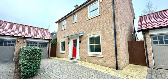 2 bedroom detached house