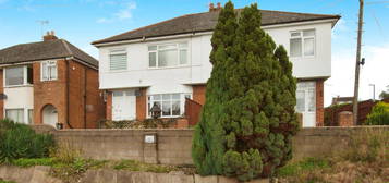 Maisonette for sale in Earls Court Road, Amesbury, Salisbury SP4