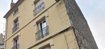 15 FAUBOURG SAINT JEAN - GRAND F2 EN DUPLEX