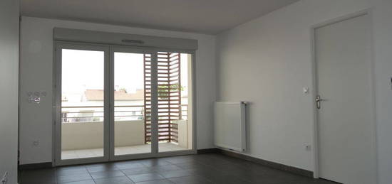 T3 de 64 m² avec balcon et parking quartier Arènes Saint-Cyprien