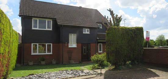 4 bedroom detached house