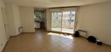 Appartement  à louer, 2 pièces, 1 chambre, 51 m²