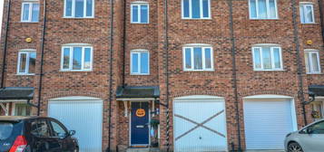 4 bedroom town house for sale